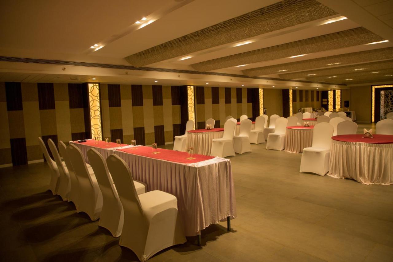 Zip By Spree Hotels Samudra Belgaum Exterior photo